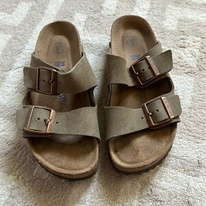 Size 39 Birkenstock sandals
